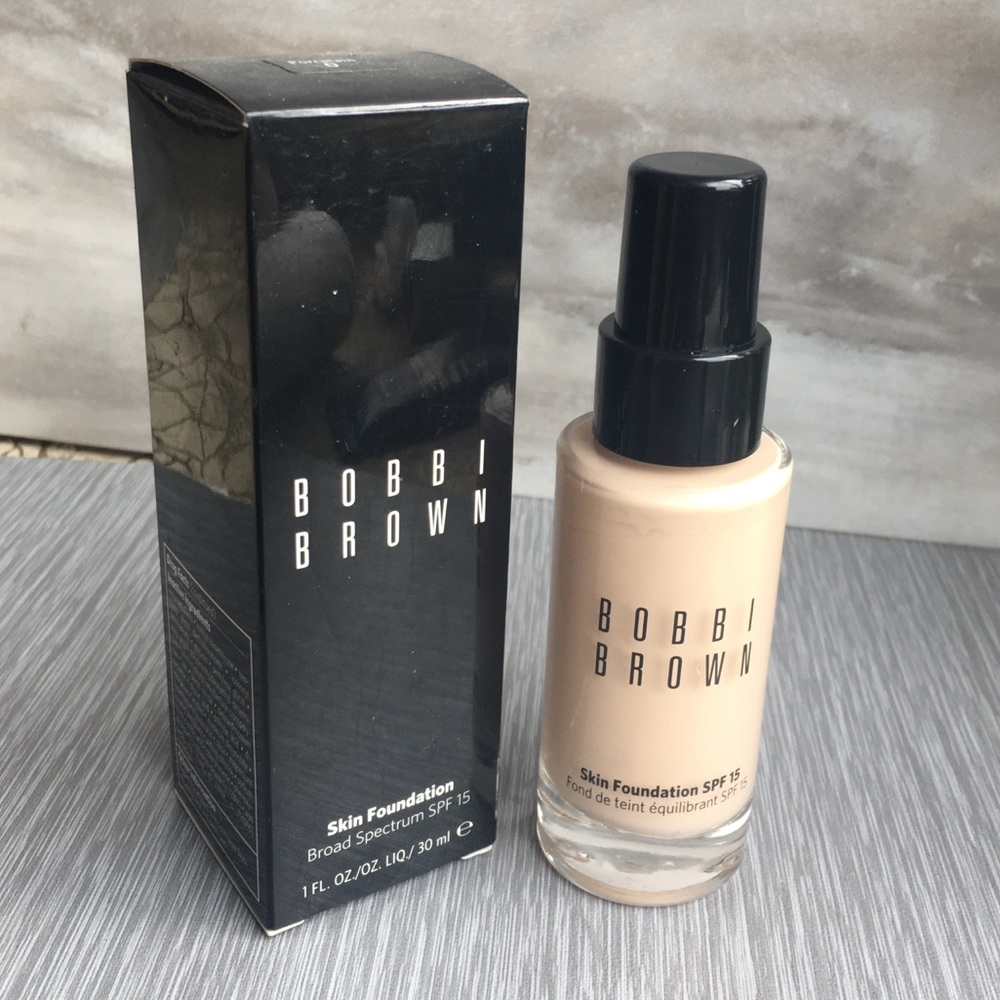 Bobbi Brown Skin Foundation SPF 15 in shade Porcelain 0 -very fair neutral beige
